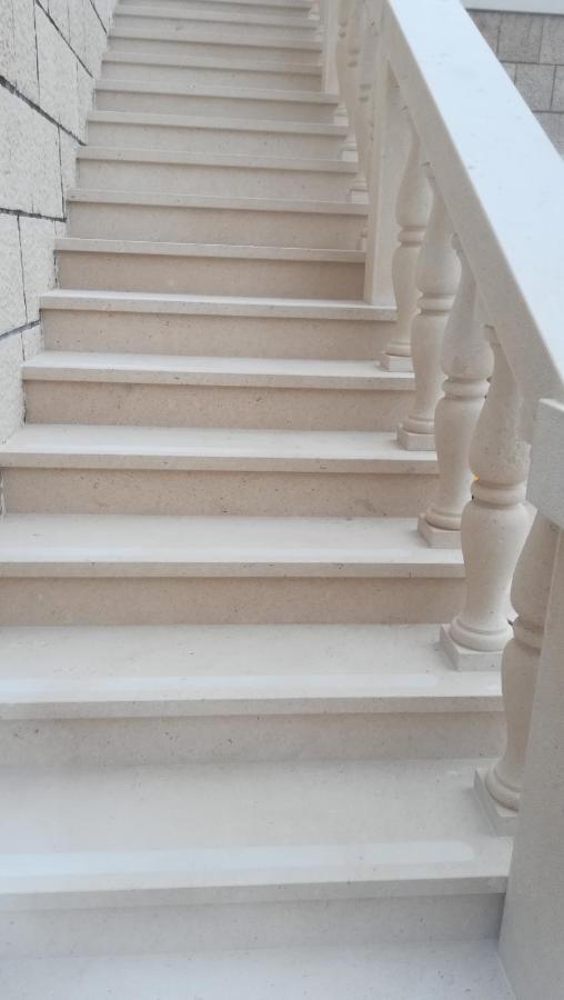 Apartman Ruzica Pucisca Buitenkant foto